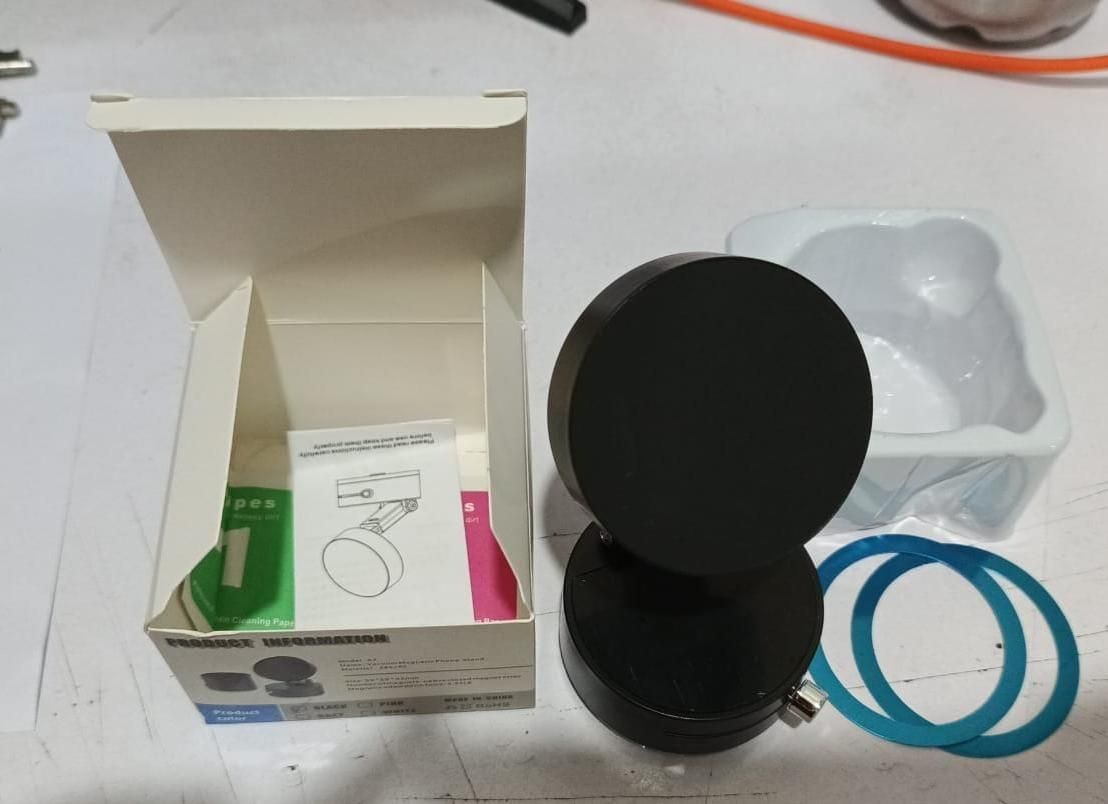 Vacuum Magnetic suction Phone Holder – Strong Grip, Smooth Drive!
